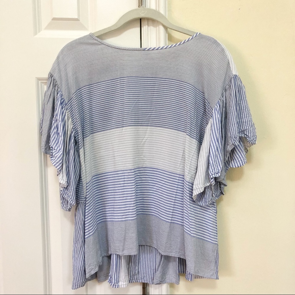 LOFT ruffle sleeve top